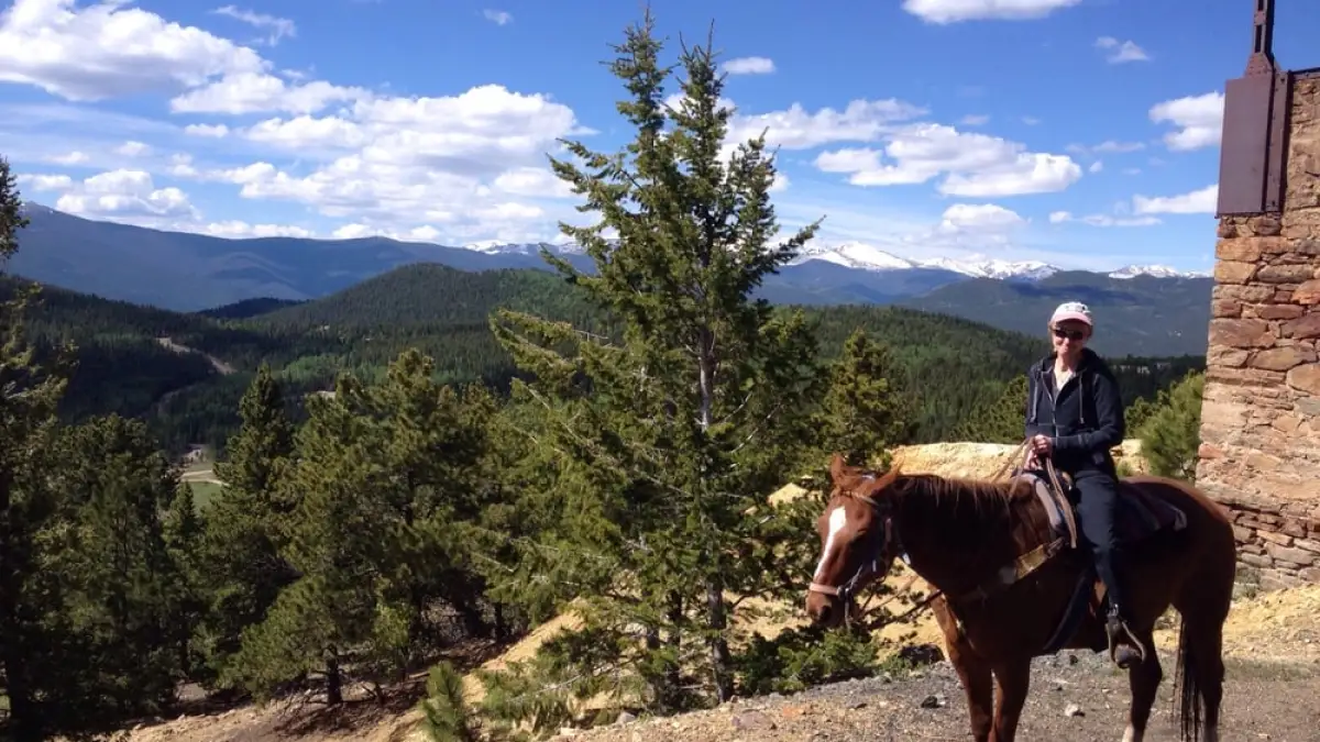 colorado horseback riding